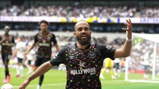  曼联战平利兹联，B费任意球破门难救主  