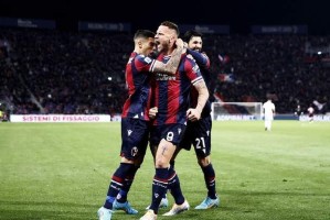  意甲金靴之争白热化，劳塔罗领跑群雄  